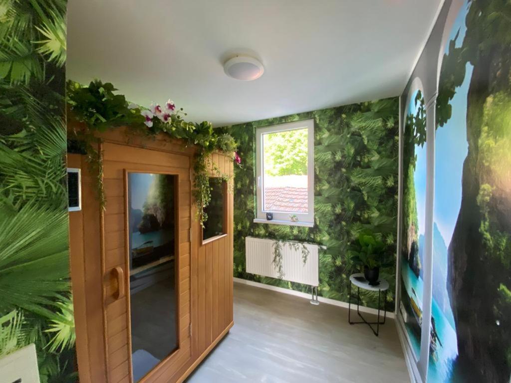 Schoene Ferienwohnung „Zum Glueck Tropical“ Eisenach Exteriör bild